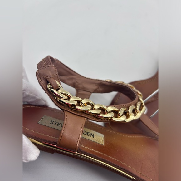 Women's Steve Madden Caramel Thong Sandals Gold Chain Accent Size 7 Pull On - Picture 10 of 10